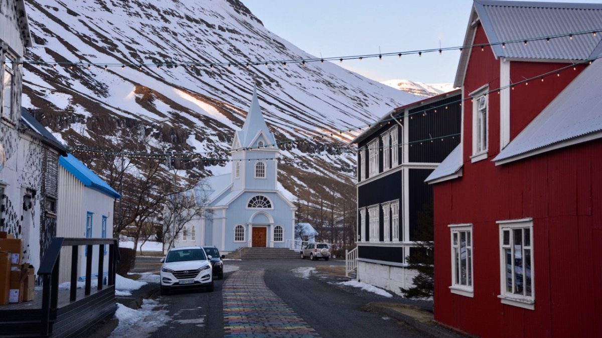 Islands Weihnachtstradition – die Bücherflut Jólabókaflóð - Ankerherz Verlag