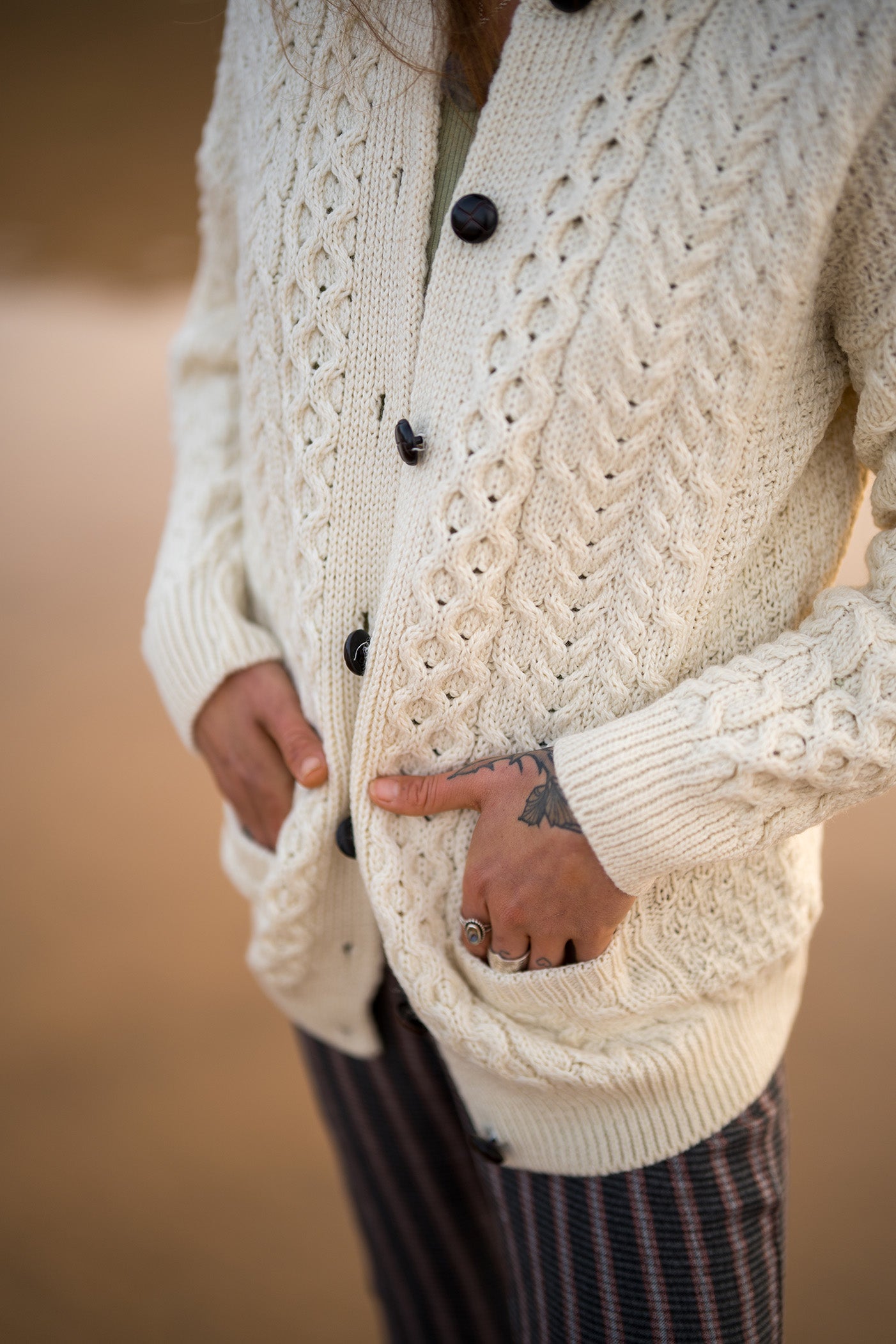 Breaffy Aran Strickjacke für Damen, Oat | ankerherz.de